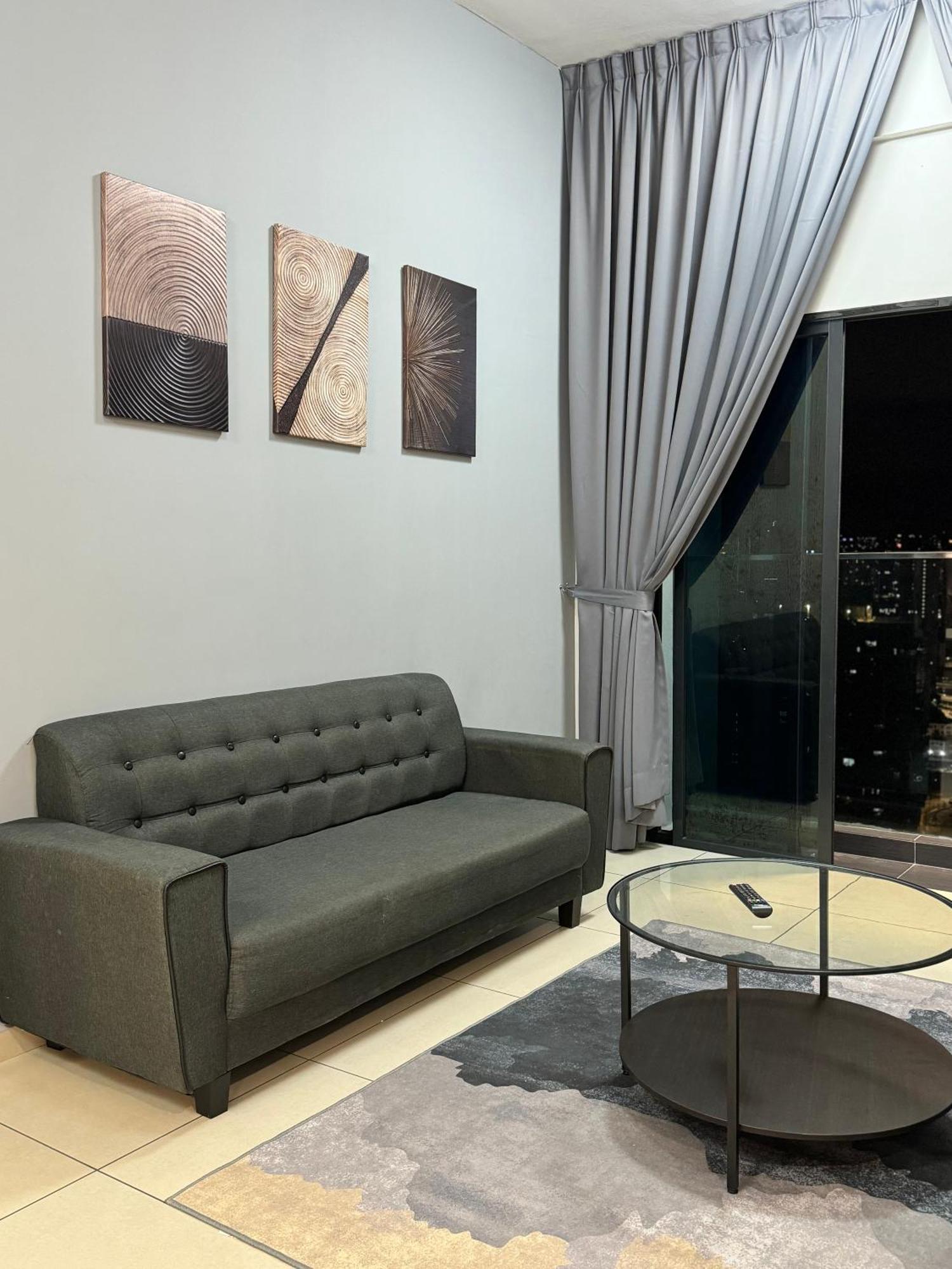 Reizz Residence By Nexus Suites Куала-Лумпур Екстер'єр фото
